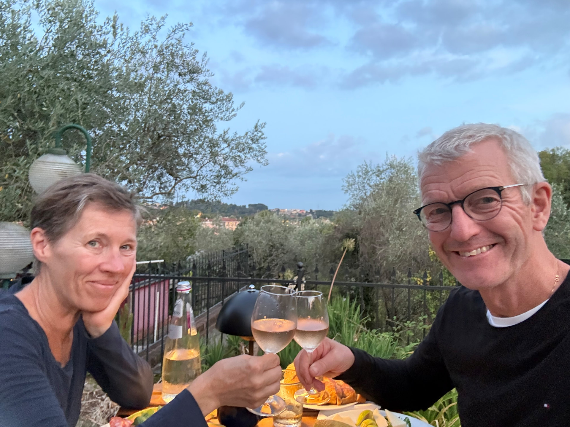 Evening aperitivo in the Casa Amica garden